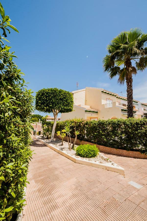Apartament "Parque Mar" La Mata  Eksteriør bilde